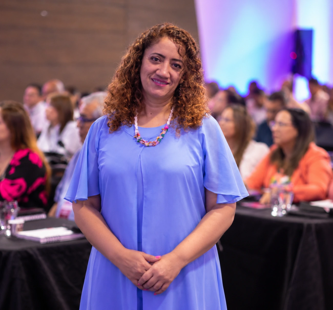 Elisabet Becerra Blanco durante una conferencia del Congreso Nacional de Actualización Tributaria.